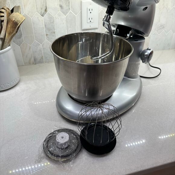 American Era Silver Stand Mixer - Picture 5 of 9